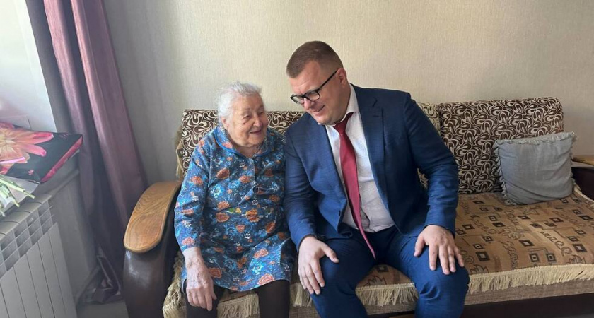 В Саратове ветерана войны поздравили с 105-летием