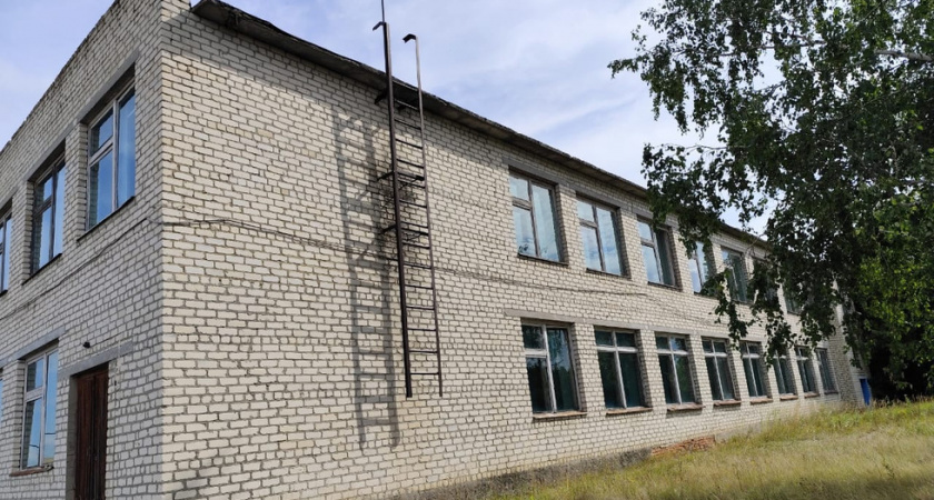 В Саратовской области продают здание школы за 3,2 миллиона рублей