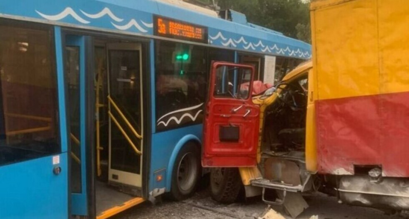 Водителю троллейбуса грозит до 7 лет тюрьмы за ДТП с 11 пострадавшими в Саратове