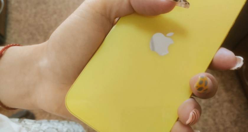 Саратовчанка лишилась 60 тысяч рублей при покупке iPhone в интернете