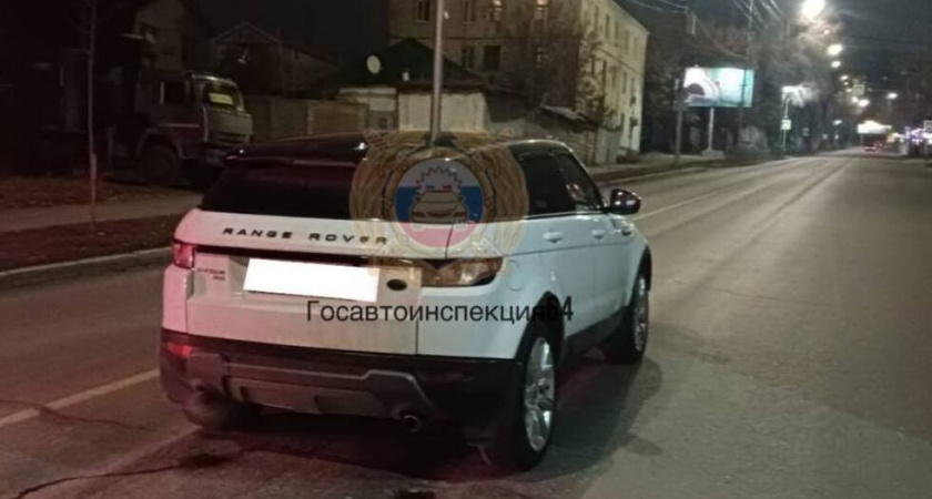 В Саратове Range Rover сбил женщину на Мясницкой