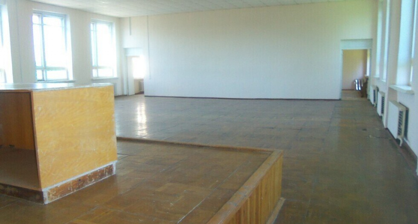 "Почта России" продает здание районного суда в Саратовской области за 7 миллионов