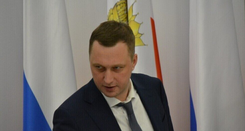 Саратовский губернатор поднялся на 15 место в рейтинге популярности глав регионов