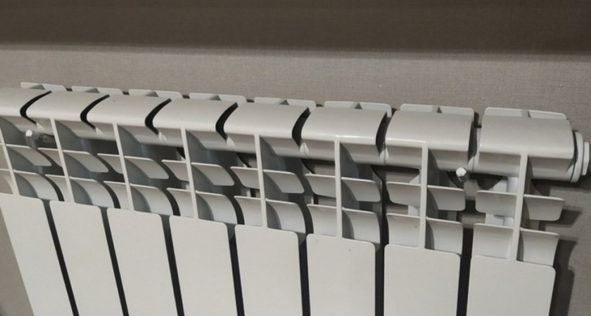 В поселке Солнечный отключили отопление до вечера из-за ремонта теплосети