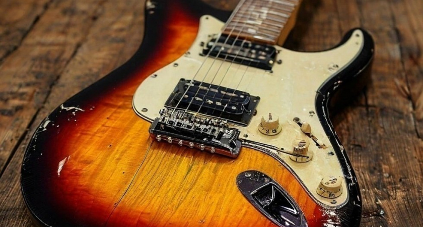 Из аварийного дома в Саратове украли музыкальную технику и холодильник