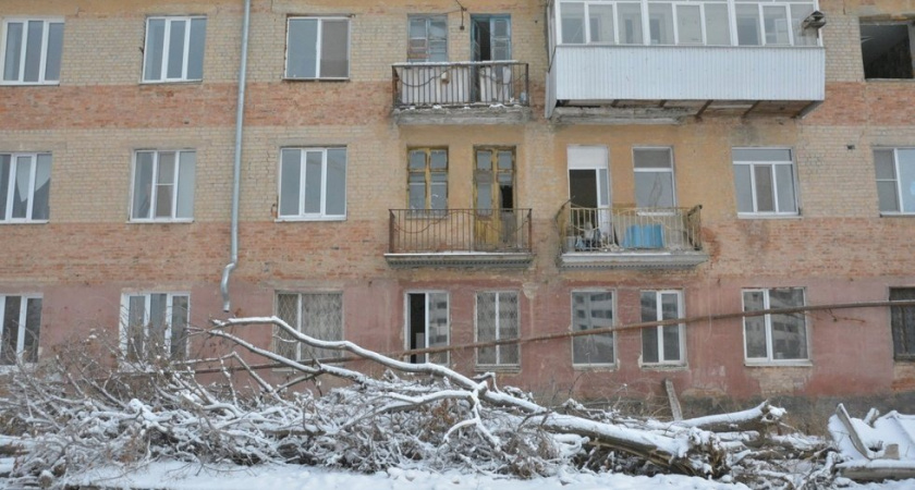 Бастрыкин взял на контроль дело пенсионерки из аварийного дома без коммуникаций в Энгельсе