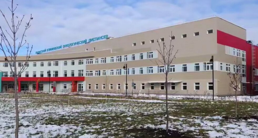 Саратовцы возмущены назначением скандального главврача из Екатеринбурга в онкодиспансер