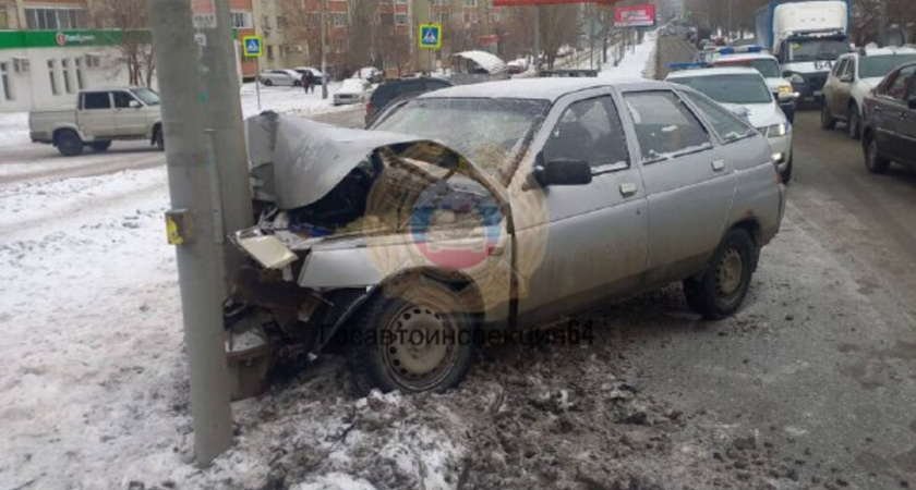 В Саратове за день в двух ДТП пострадали три человека