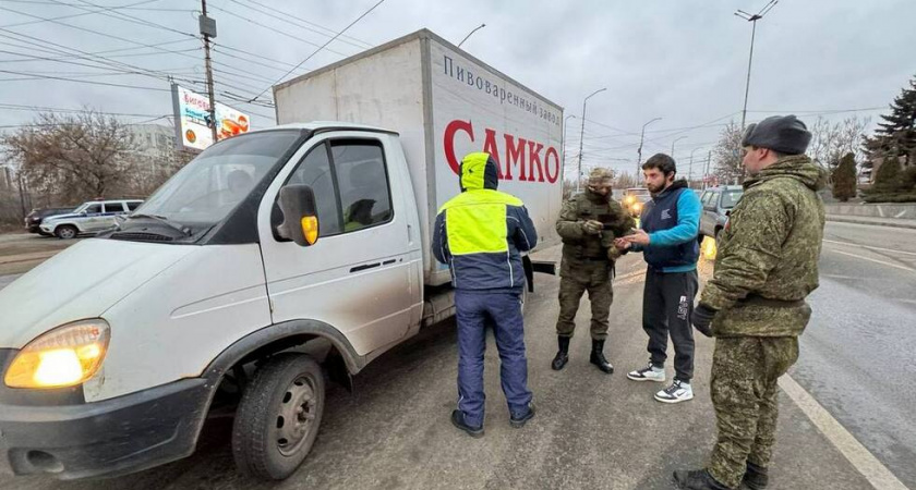 В Саратове прошел рейд по выявлению уклонистов среди бывших мигрантов