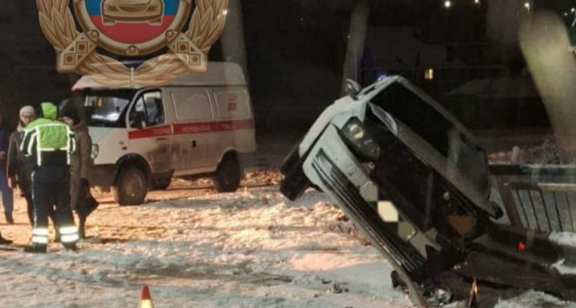 В Балашове водитель погиб после столкновения с дорожным ограждением