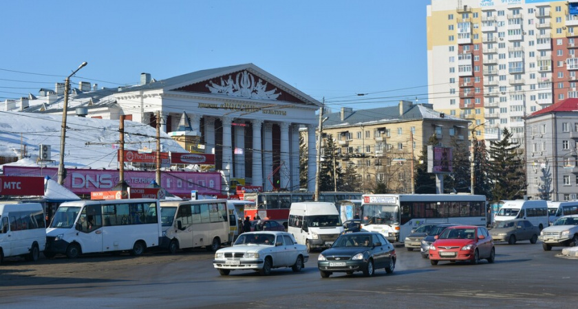 В Саратове нашли перевозчика для автобусного маршрута до села 1-я Расловка