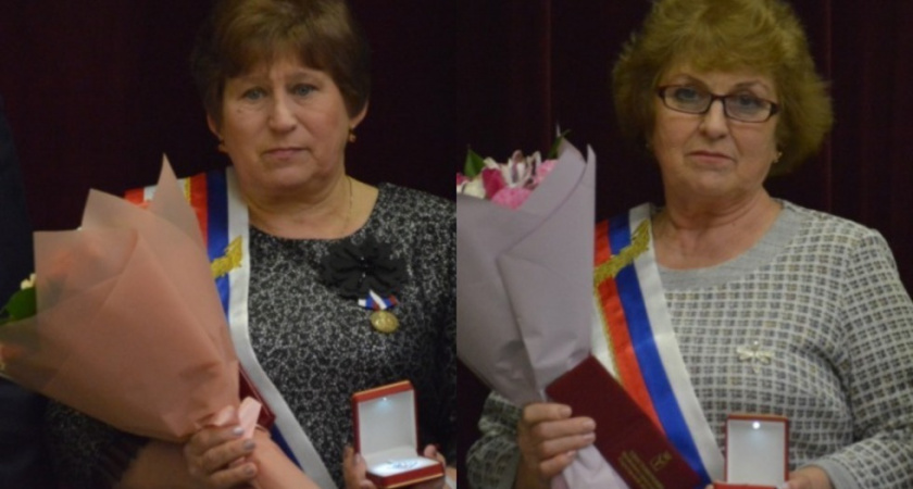 В Саратове двум матерям погибших военных присвоили звание почетных граждан области