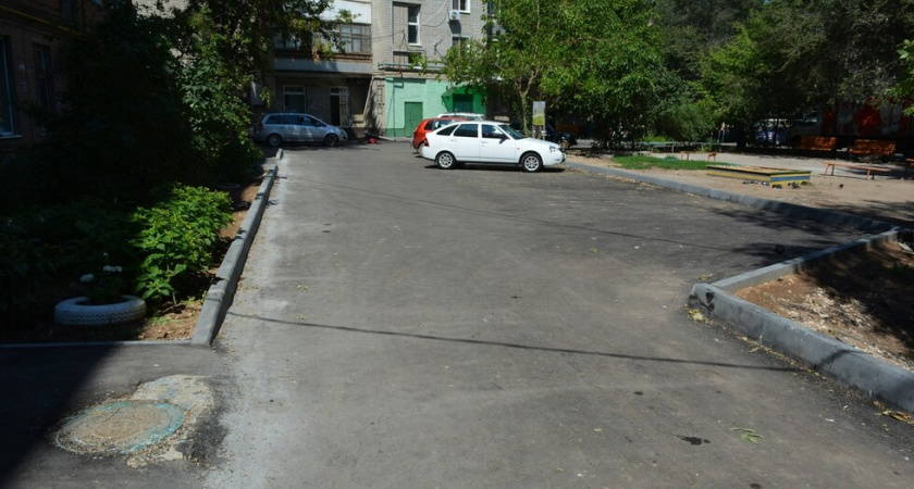 В Саратове отремонтируют дворы у 625 домов в 2025 году