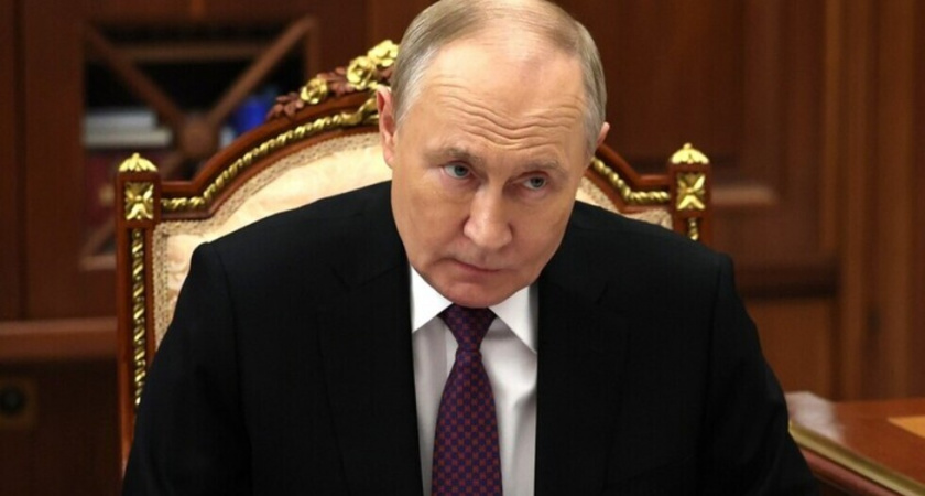 Путин поручил освободить от НДС передачу товаров благотворителям и защитить россиян от телефонных мошенников