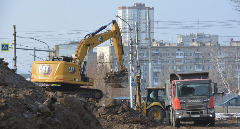 В Саратове начали строить развязку на Славянской площади без разрешения на реконструкцию