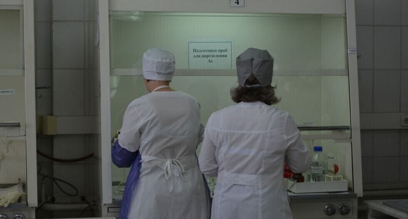 В праздничные дни поликлиники Саратовской области будут работать по сокращенному графику