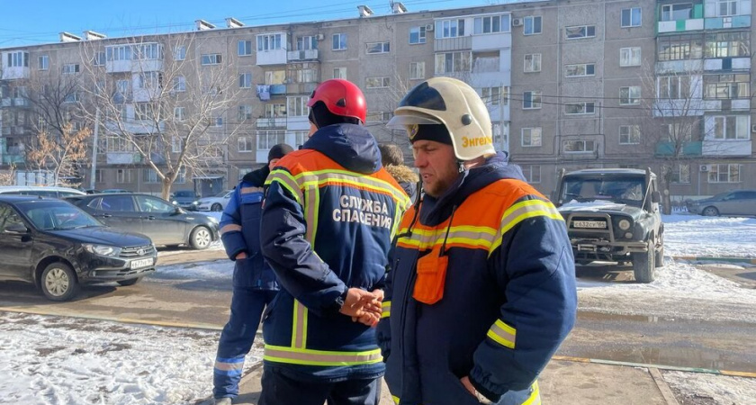 В Энгельсе обрушился лестничный пролет в жилом доме