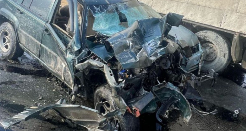 Водитель Jeep пострадал в тройном ДТП под Вольском