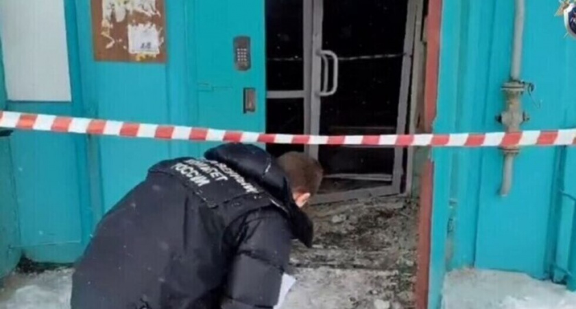В Балаково ввели режим ЧС после взрыва в жилом доме