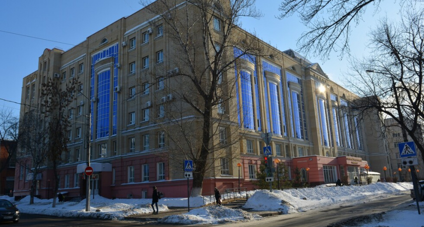 Саратовские вузы впервые приняли более 10 тысяч студентов