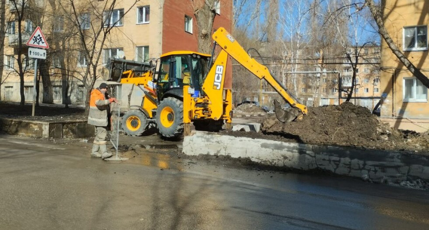 Жители Октябрьского ущелья в Саратове остались без воды из-за аварии