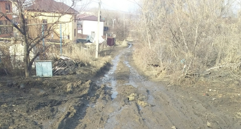 Дорога провалилась после прокладки газопровода в Новосоколовогорском