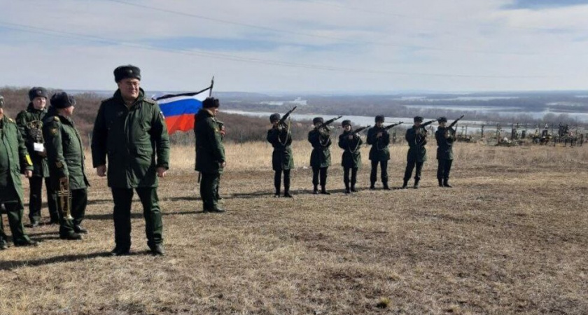 В Саратовской области простились с двумя погибшими военнослужащими