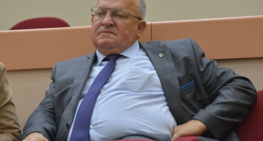 Глава Заводского района Саратова покидает должность