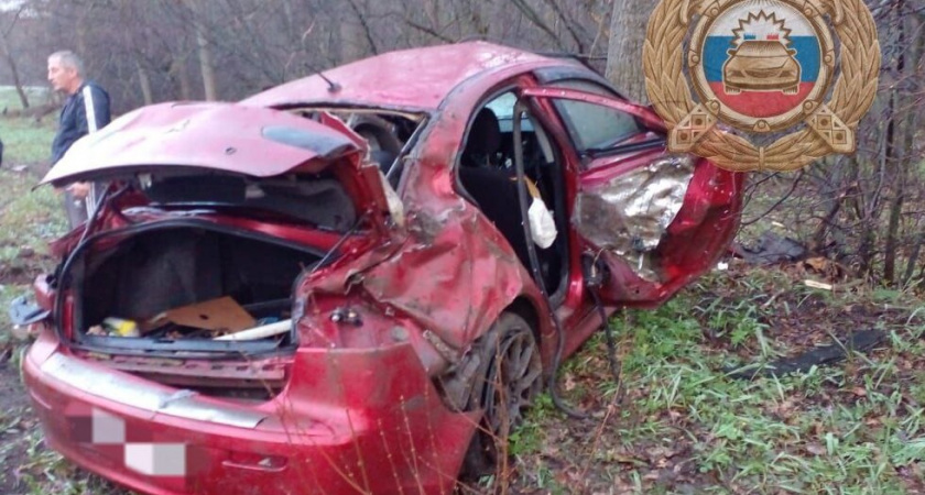 Женщина пострадала в ДТП с опрокинувшимся Mitsubishi у Аткарска