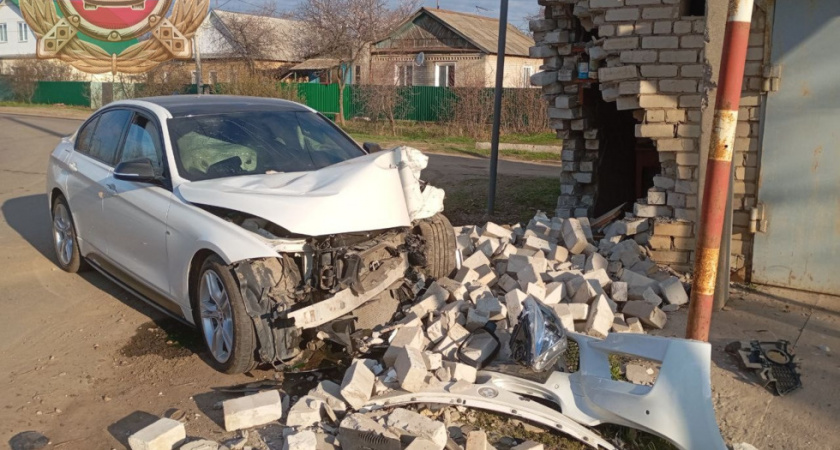 В ДТП на дорогах Саратовской области пострадали три человека