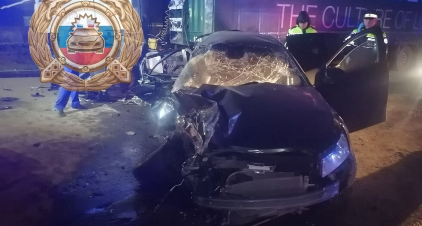 В ночном ДТП в Энгельсе погибли два человека