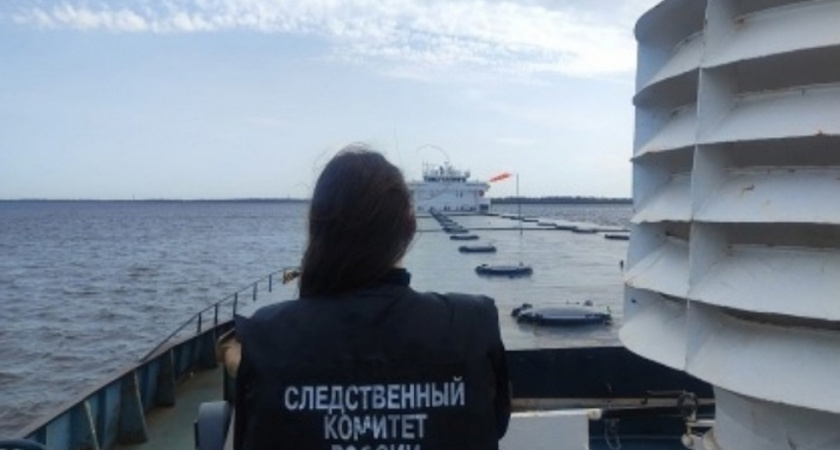 Помощник капитана теплохода пойдет под суд за столкновение с баржами