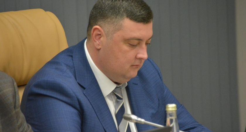 Депутаты Саратовской думы обсудили снос аварийных домов и создание электронной системы их учета