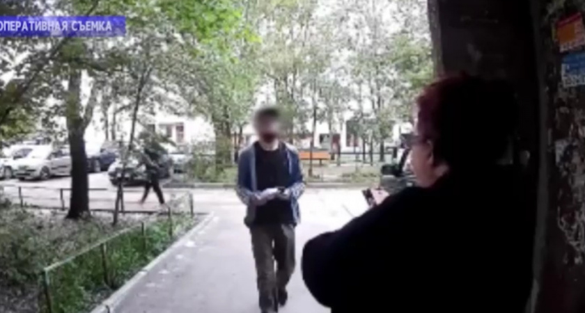 В Саратове поймали курьера, который помогал мошенникам обманывать людей