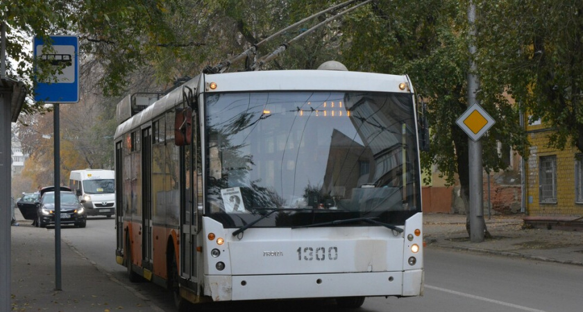 Из-за полумарафона в Саратове приостановлено движение нескольких маршрутов троллейбусов