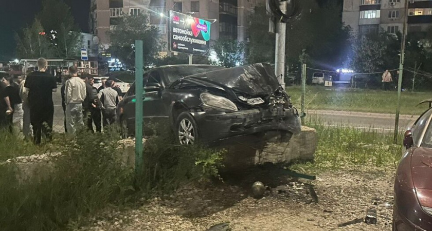 ДТП в посёлке Солнечный: столкнулись "Лада Гранта" и Mercedes