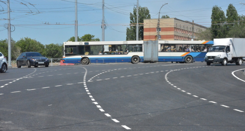 Дорожная развязка на въезде в Саратов будет сдана через два дня