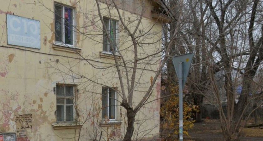 В Заводском районе Саратова отремонтируют три аварийных дома