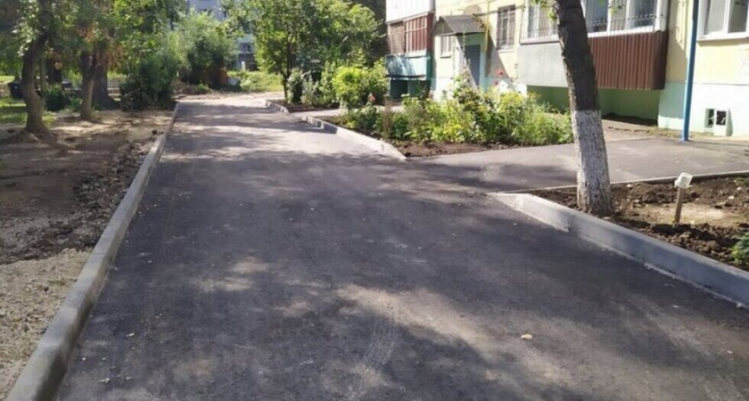 Во Фрунзенском и Октябрьском районах отремонтируют дворовые проезды за 108 миллионов рублей