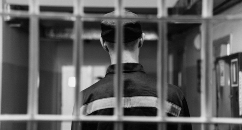 В Саратове мужчина получил 8 лет колонии за избиение знакомого до смерти