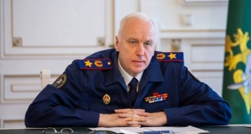 Отец-иностранец удерживает двух детей саратовчанки за границей