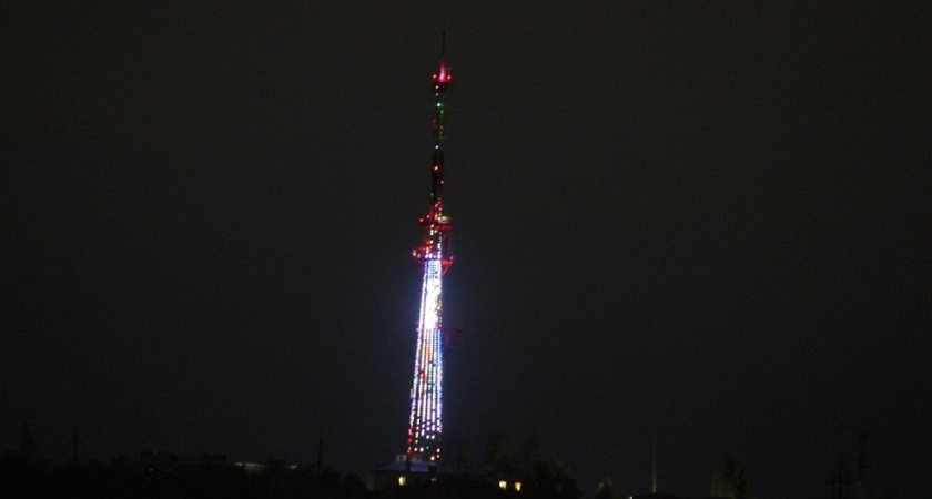 На телебашне в Саратове включат праздничную подсветку ко Дню России