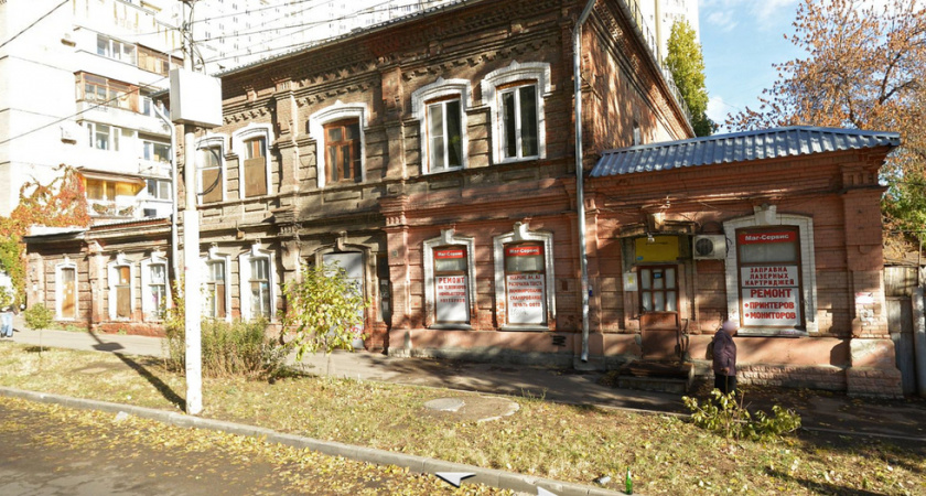 Саратовские эксперты отказались признать памятниками большинство исторических зданий