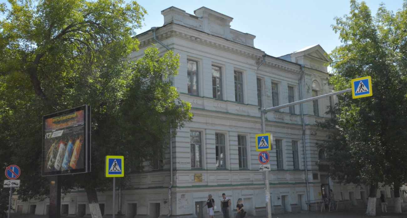 Комитет культурного наследия подал в суд на больницу из-за разрушения исторического здания в Саратове