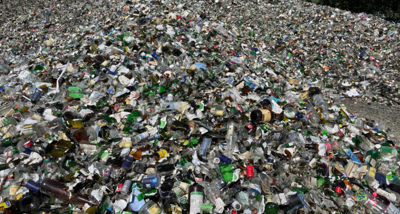 В Саратовской области переработали более тысячи тонн стекла за полгода