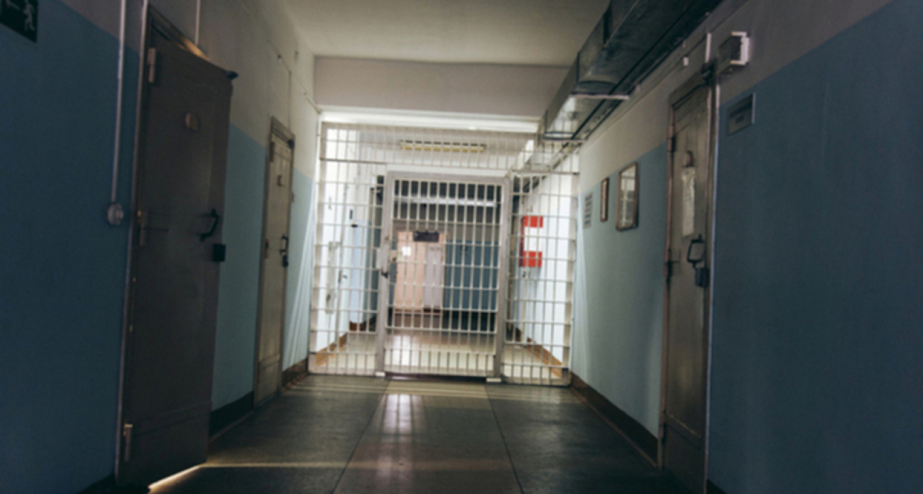Жителя Энгельса приговорили к 15 годам за преступления против двух девочек