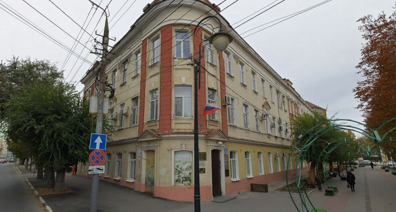 Здание бывшего техникума в Энгельсе вернут в список памятников