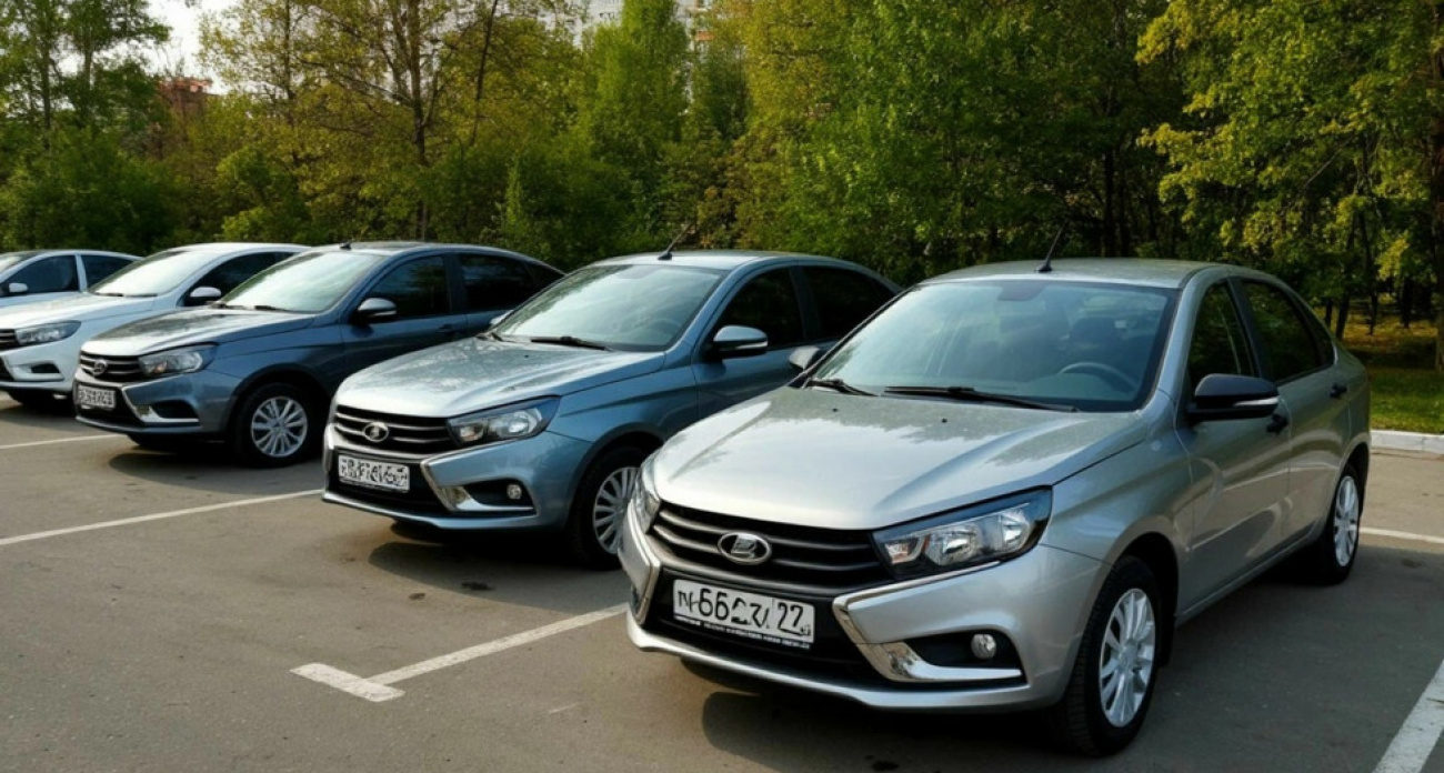 Жители Пензы арендовали четыре Lada и продали их в СНГ на 4,5 миллиона рублей