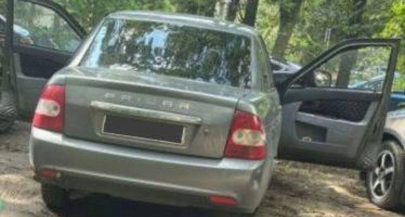 20-летний саратовец вскрыл отверткой Lada Priora соседа, чтобы прокатиться по городу