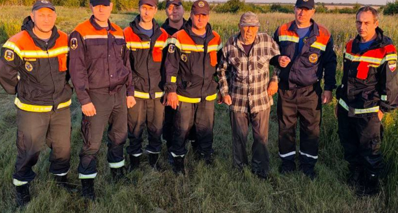 83-летнего пенсионера с деменцией нашли в заброшенной ферме после 7 часов поисков